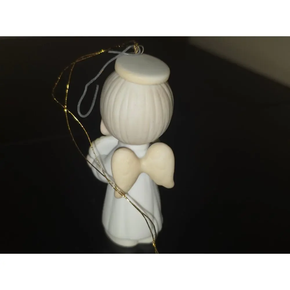 Precious Moments God Sent His Love Angel Ornament 1985 Special Issue 15768